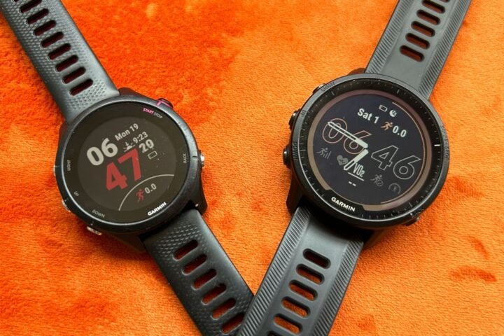 Garmin Forerunner 255S next to Garmin Forerunner 955 Solar